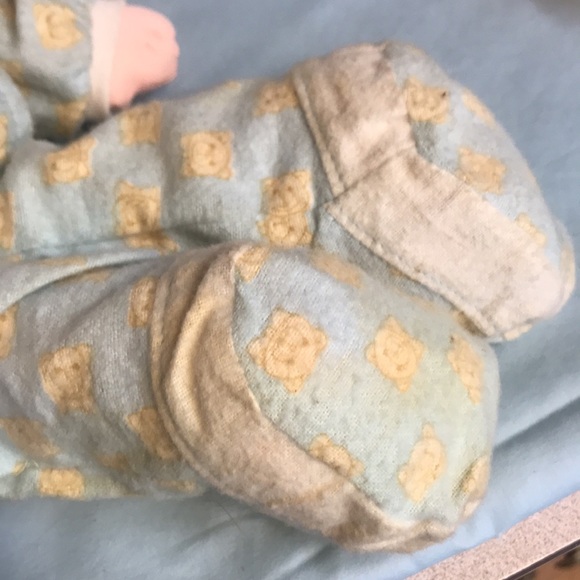 Precious moments doll and puzzle - Picture 6 of 12